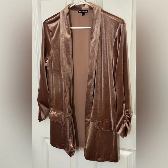 Elegant Champagne Velour Blazer | L | - Picture 7 of 10